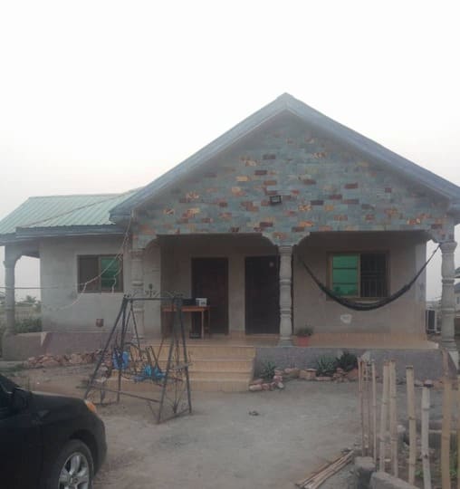 6 bedrooms house of 4 apartments at Weija Tetegu last stop 8 » Brabeton » The People's Marketplace » 28/11/2022
